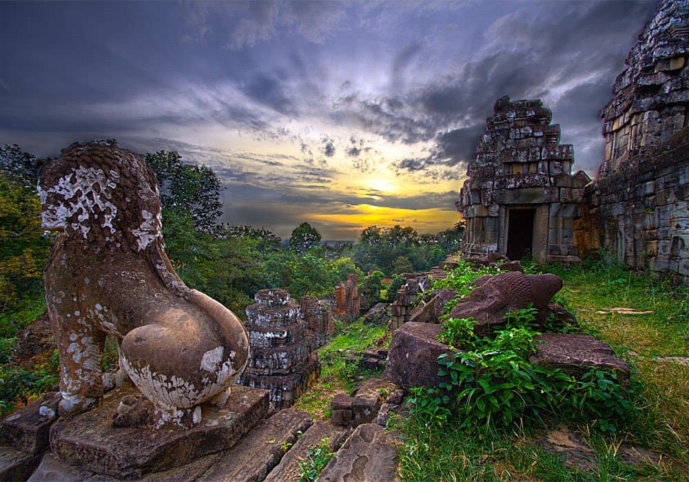 Phnom Bakheng Temple