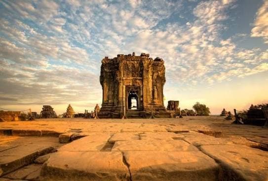 Phnom Bakheng Temple