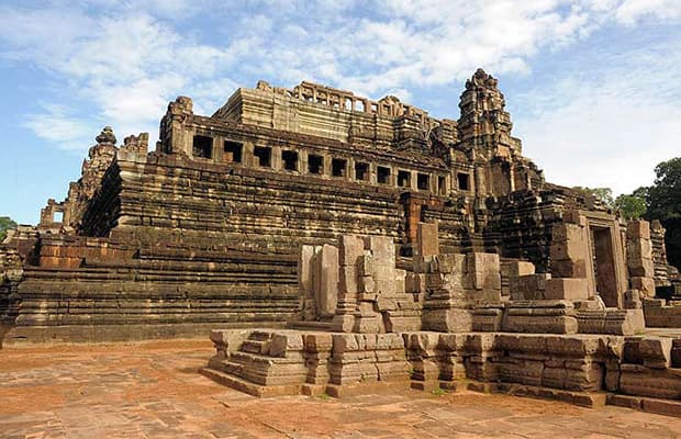 Baphuon temple